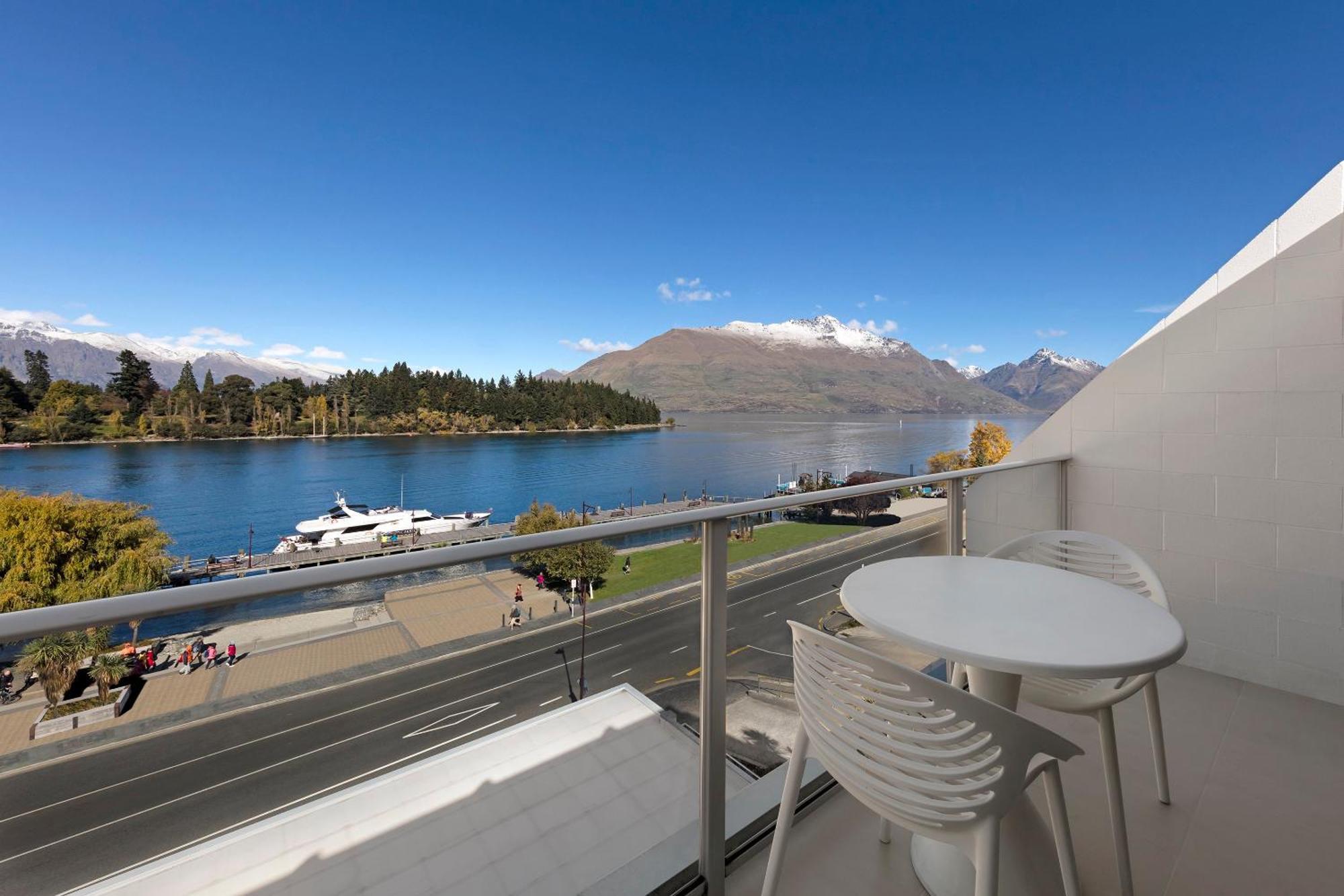 Crowne Plaza Queenstown By Ihg Exterior photo