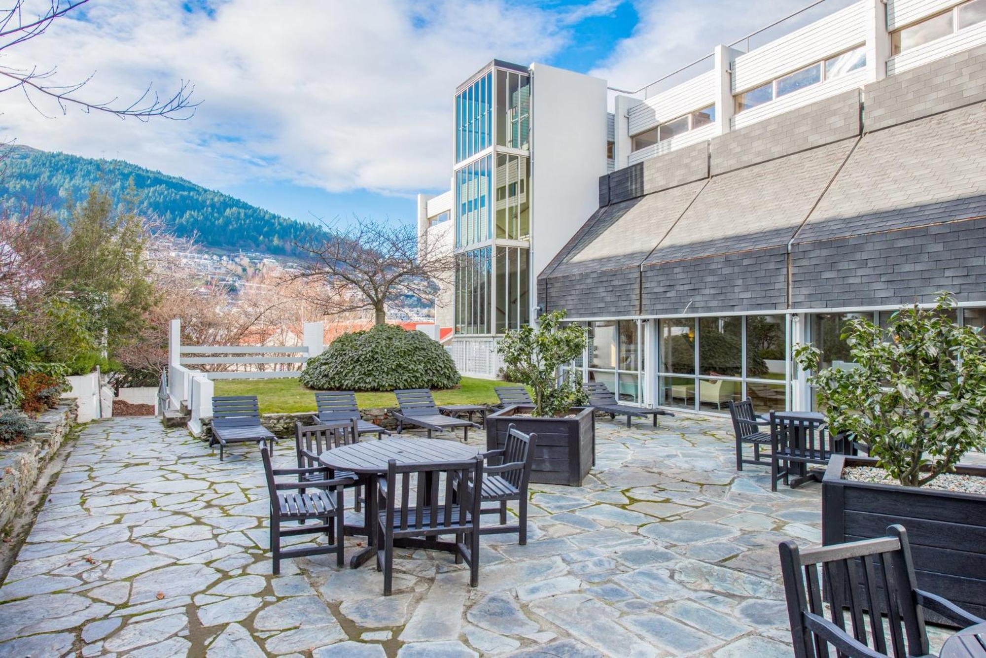 Crowne Plaza Queenstown By Ihg Exterior photo