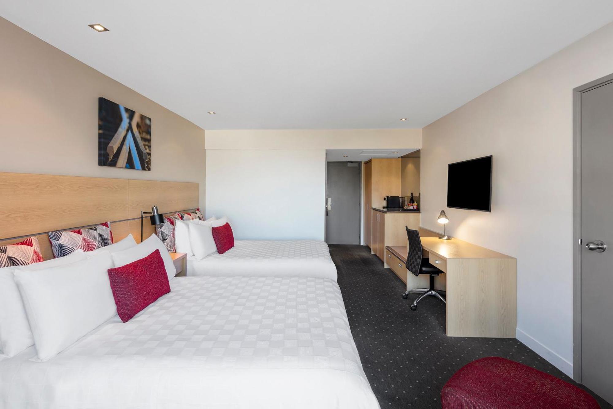 Crowne Plaza Queenstown By Ihg Exterior photo
